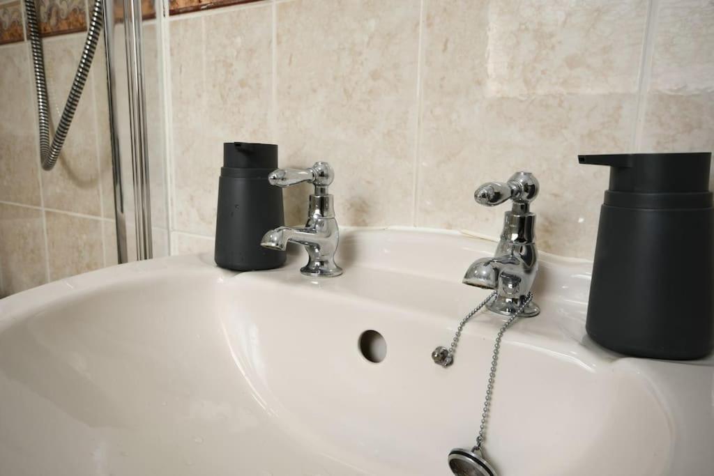 Cottage Style 3 Bedroom House - Close To City Centre & The Peaks Τσέστερφιλντ Εξωτερικό φωτογραφία